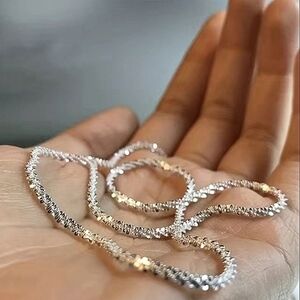 SPARKLY & SILVERY Necklace!!  A CLASSIC!